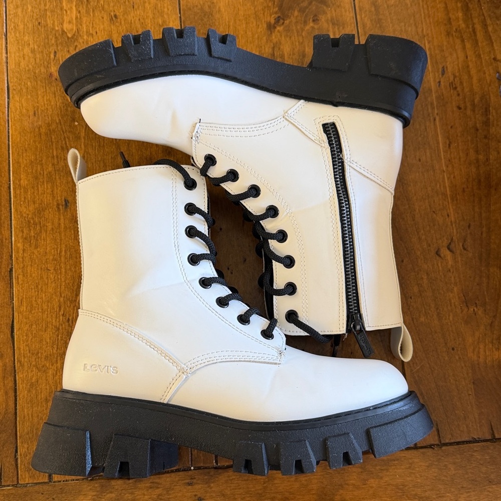 🖤 Levi’s - Giselle 2 Ne 🤍